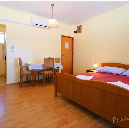 Primosten Apartments Exterior photo