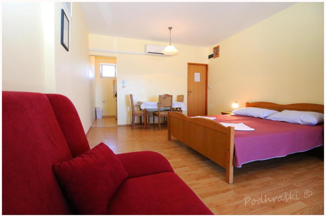Appartement Primosten Apartments Primošten